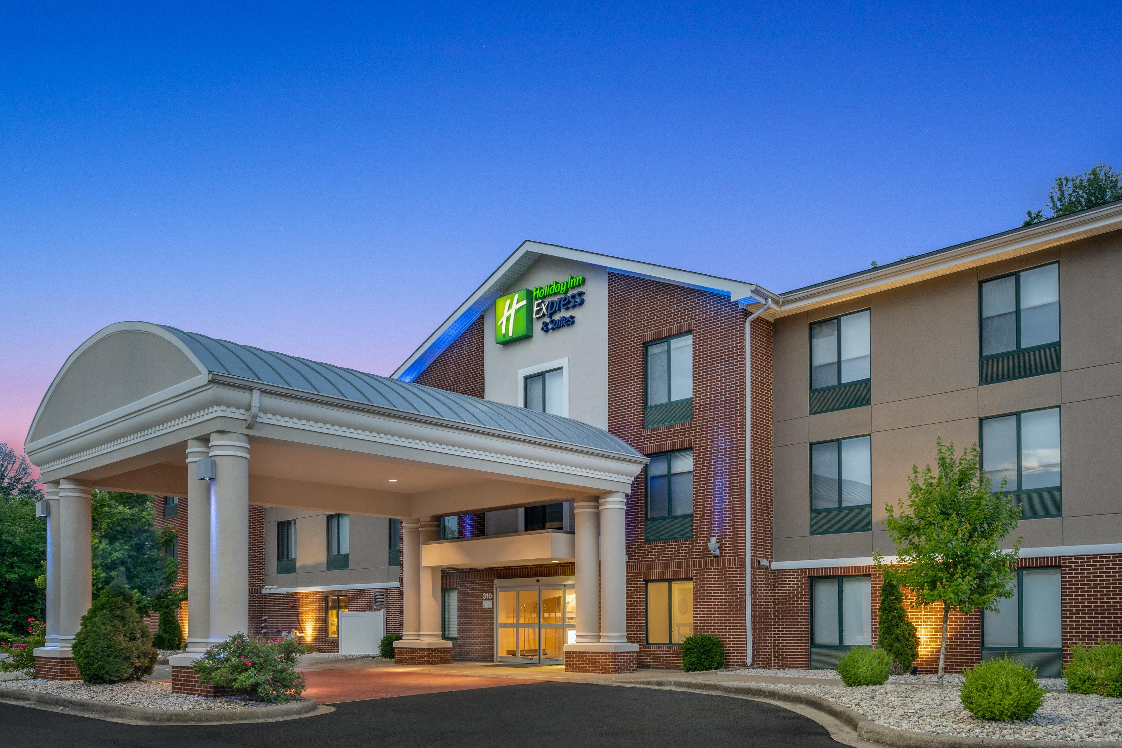 Holiday Inn Express & Suites Tell City, An Ihg Hotel Exterior foto